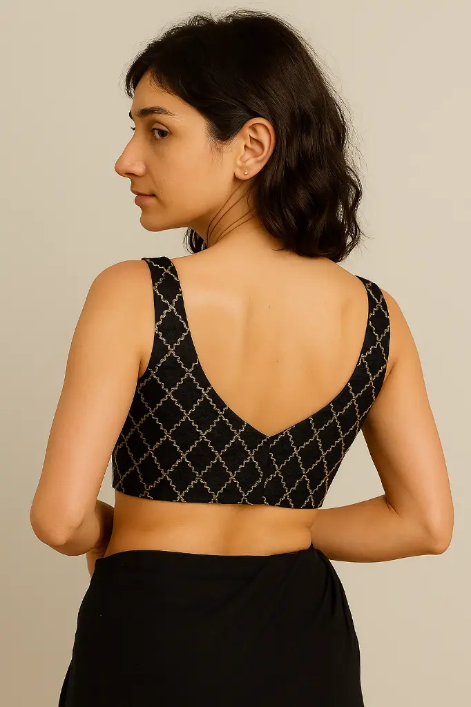 Black-Sleeveless-blouse-2.webp